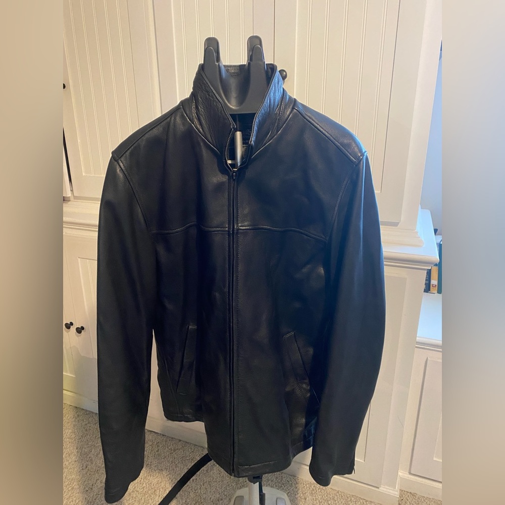 Eddie Bauer men’s leather jacket
